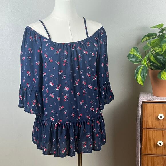 beachlunchlounge Tops - BeachLunchLounge Navy Floral Off Shoulder Loose Fit Top Size XS